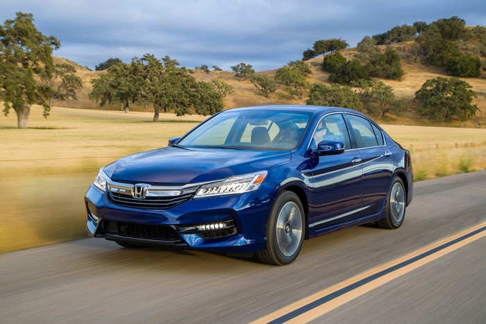 2017 Honda Accord Hybrid in Motion