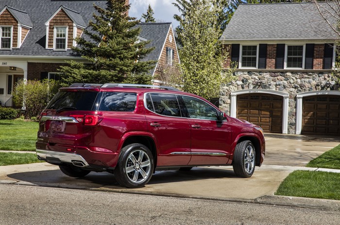 2017 GMC Acadia Denali in wine color