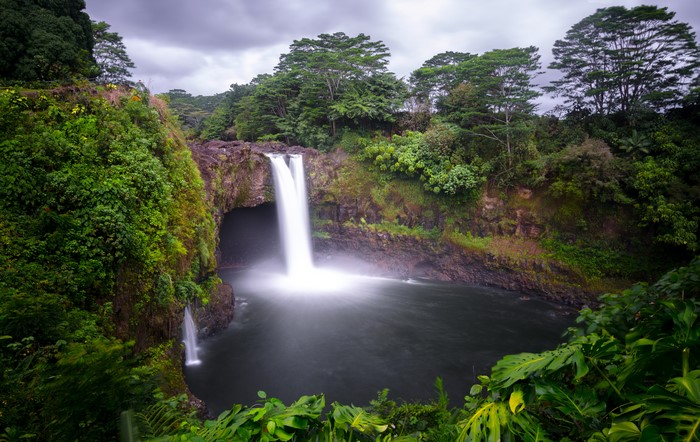 Rainbow Falls Waterfall in Hilo, Hawaii, USA