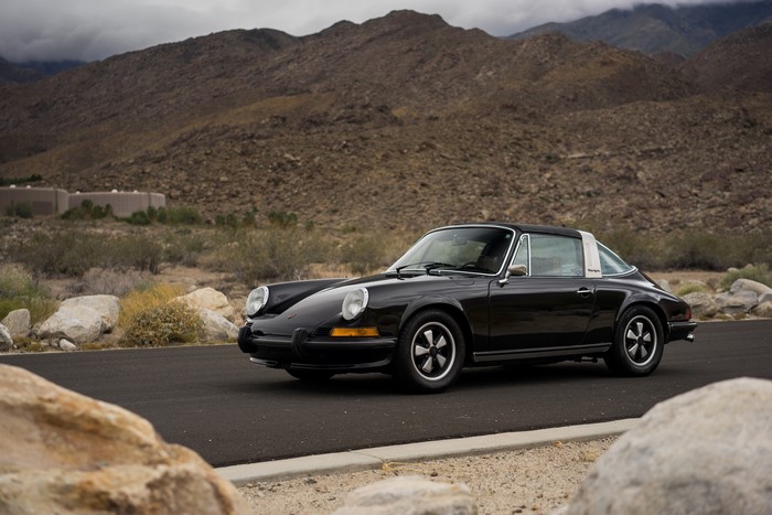 Black Porsche 911 Targa
