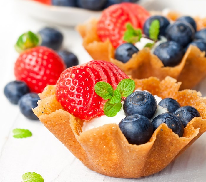 Berry Tartlets with Strawberries and Blueberries