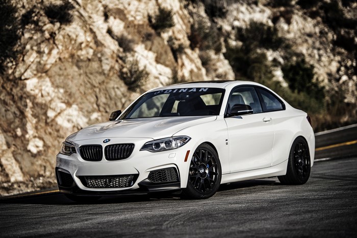 White BMW 2-Series Coupe F22 by Dinan