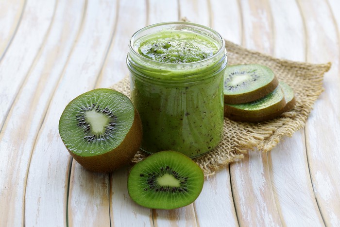 Kiwi Smoothie in a Jar