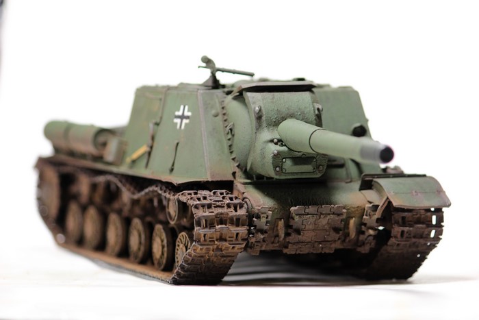 Model of ISU-152 SPG with German Cross