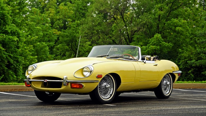 Yellow 1968 Jaguar E-Type Cabriolet