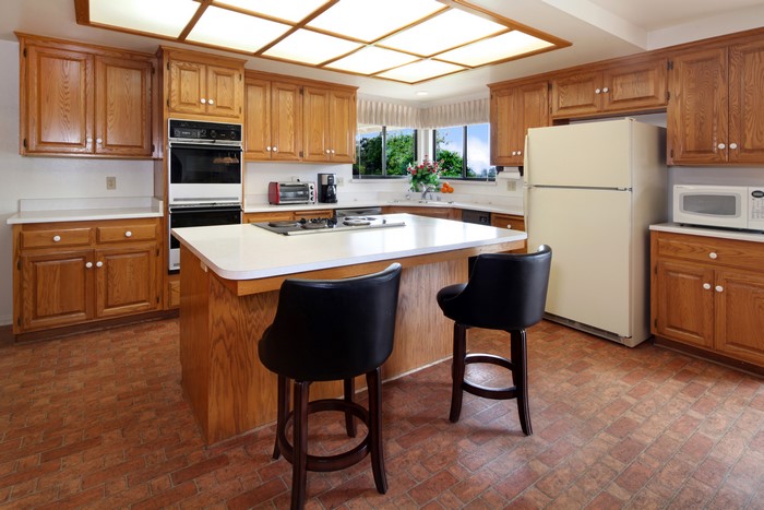 Kitchen Interior Design with Table and Chairs