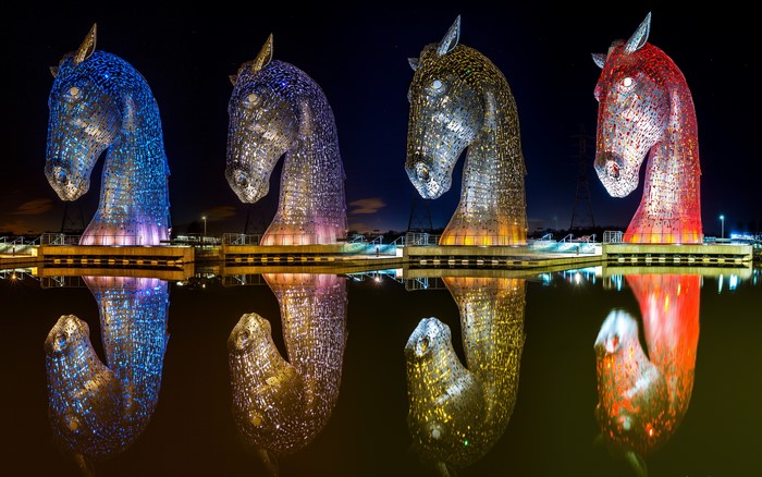 The Kelpies sculptures at night