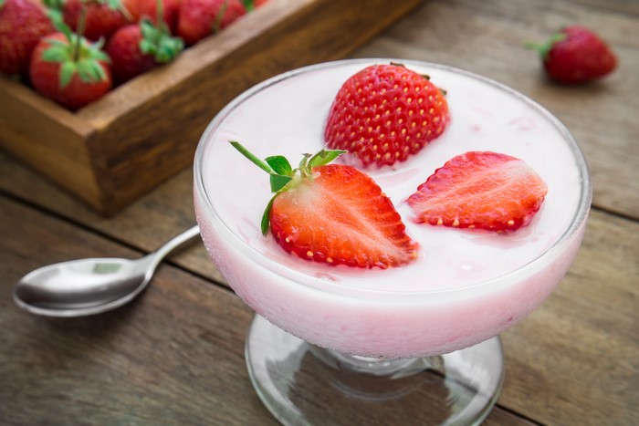 Strawberry Yogurt Dessert with Fresh Strawberries