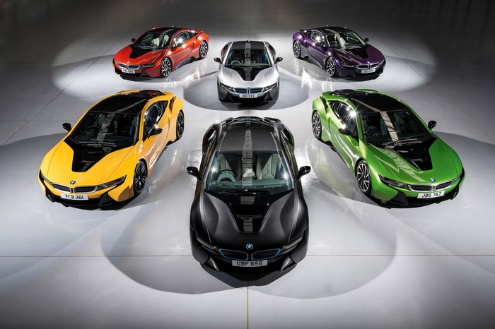 BMW i8 cars in various colors
