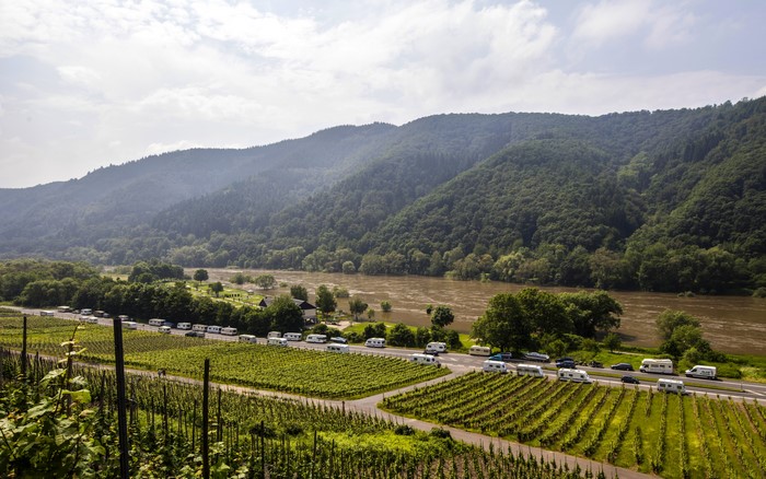 4K Mosel Germany River and Vineyards with Caravans