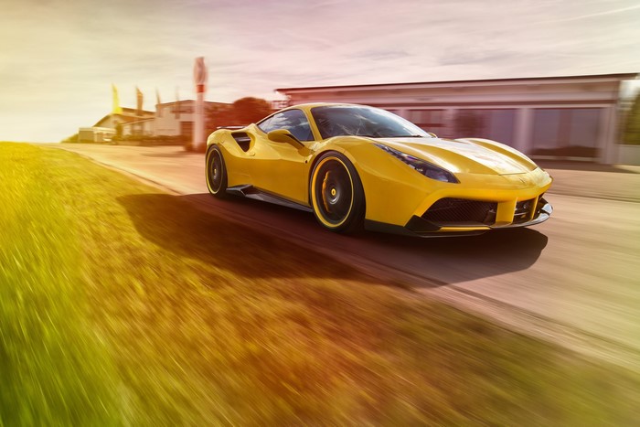 Yellow Novitec Rosso 488 GTB Ferrari in Motion