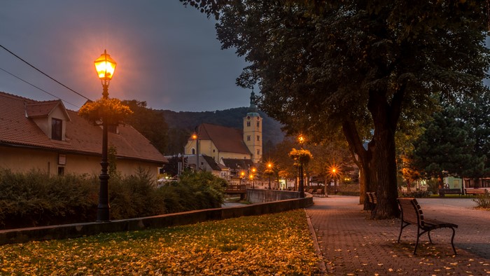 4K Autumn Night in Samobor, Croatia with Street Lights