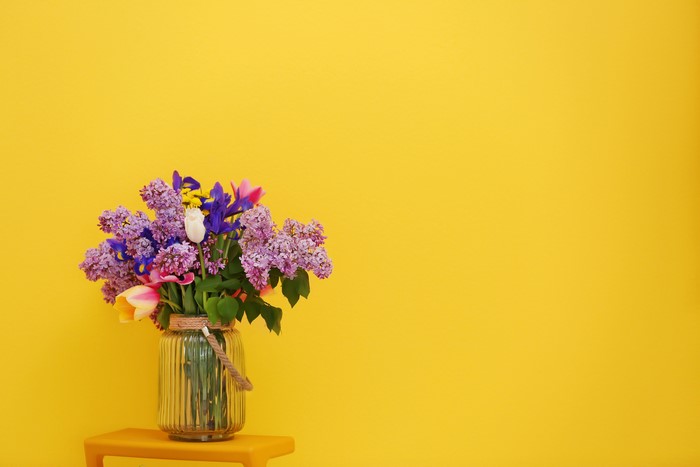 4K Vibrant Lilac and Tulip Bouquet in Vase