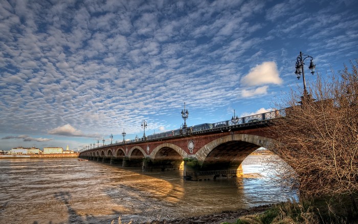 Pont de Pierre bridge over the Garonne River in Bordeaux, France