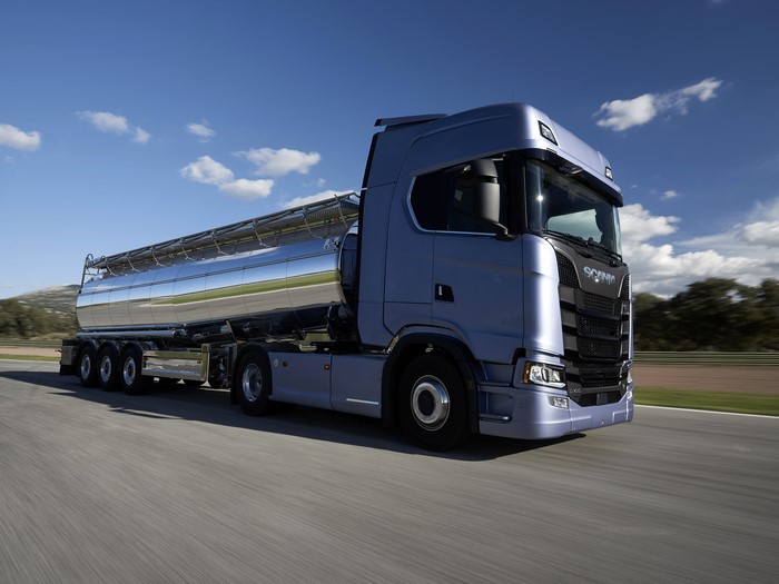 Scania 2016 S 730 4x2 Highline Tanker Truck