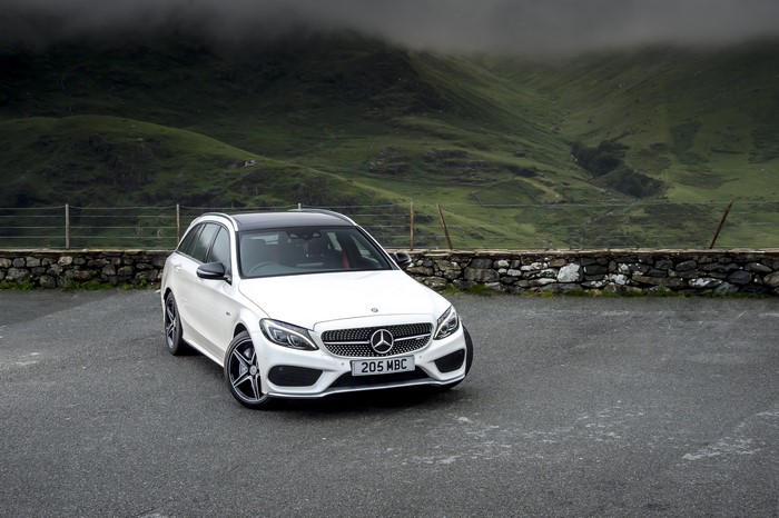 White 2016 Mercedes-Benz AMG C 43 4MATIC Estate