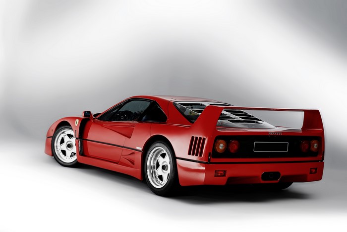 Red 1989 Ferrari F40