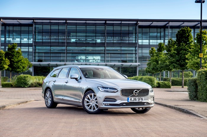 2016 Volvo V90 D4 Inscription Estate Car