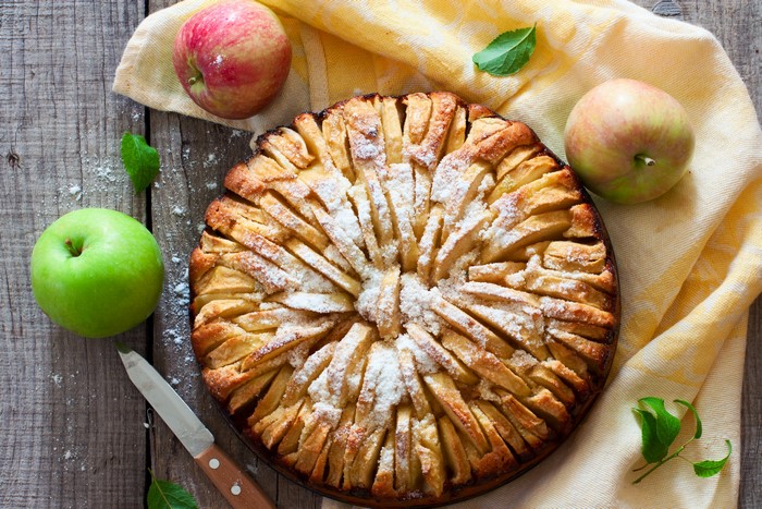 Apple Pie with Fresh Apples