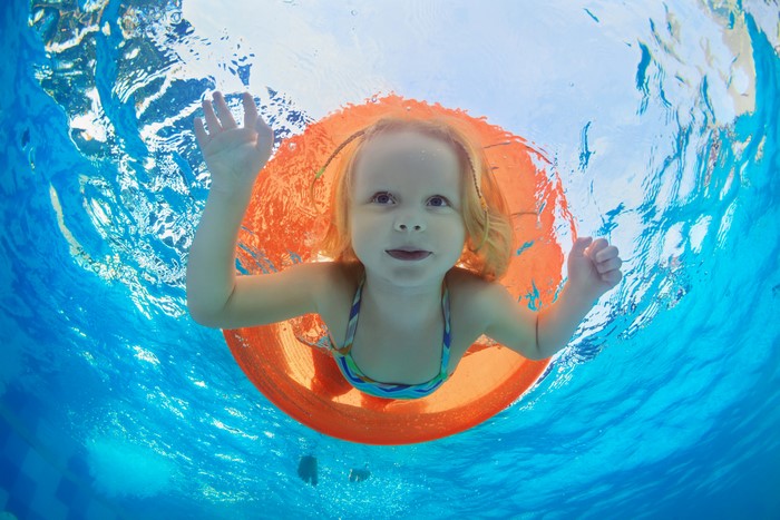 Water Little girls Pools Face Swims