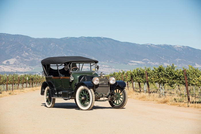 1913 Oldsmobile Model 53 Touring car in vineyard