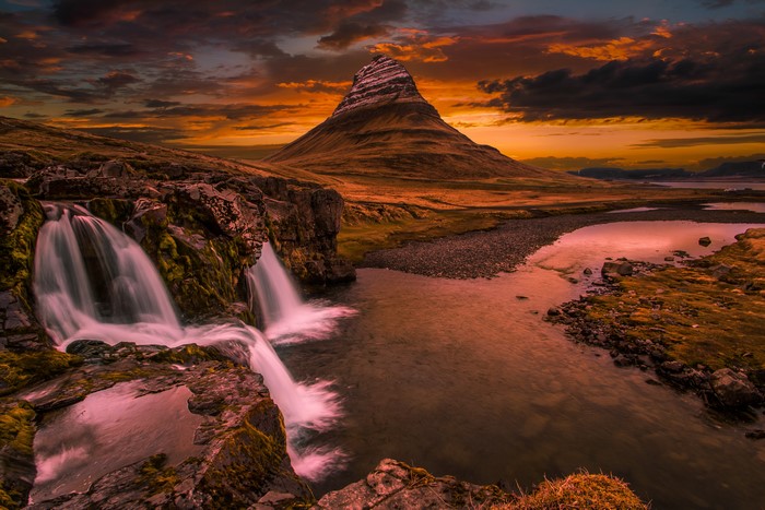 4K Kirkufel Iceland Waterfalls Sunset Scenery