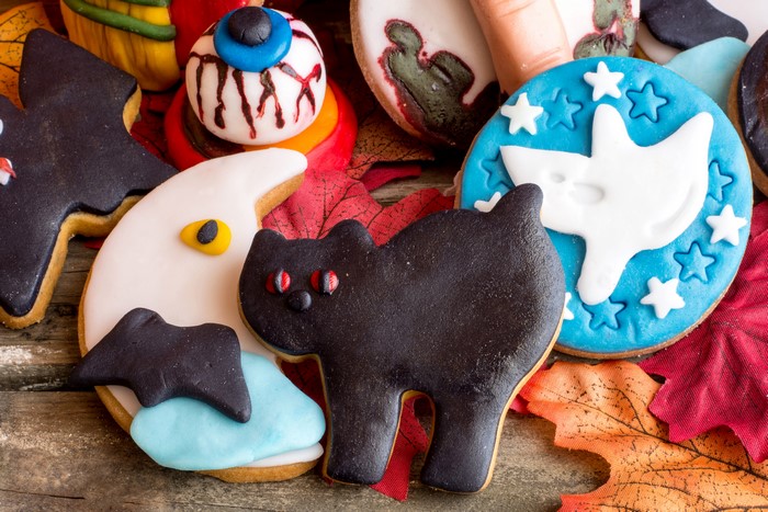 Halloween Cookies: Black Cat, Ghost, Eyeball, Bat, Moon