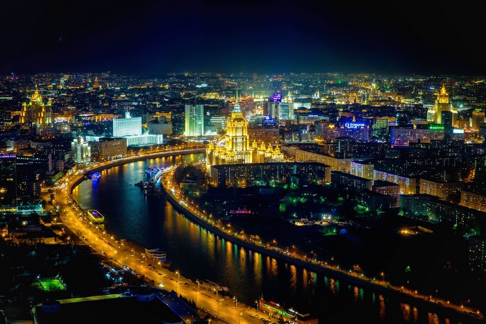 4K Moscow River at Night, Russia