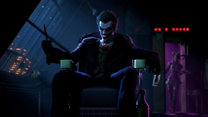 Joker from Arkham Origins holding a knife