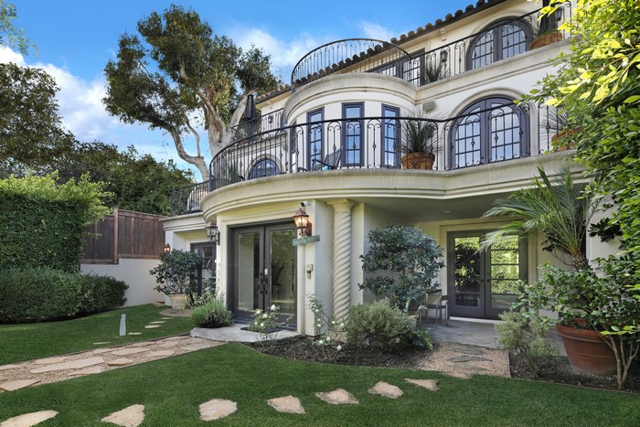 Luxury Mansion in Newport Beach, California