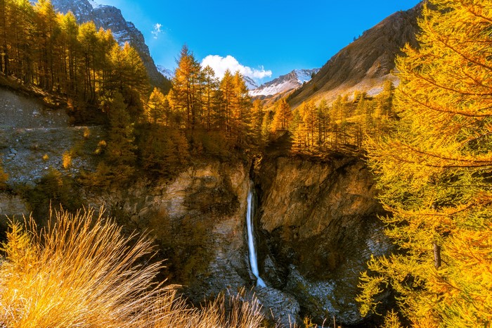 4K Autumn Waterfall in French Alps Mountains