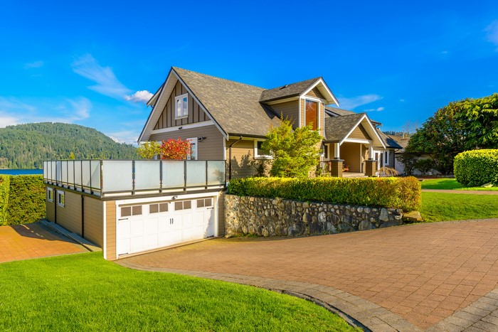 Luxury house with garage and landscaped garden
