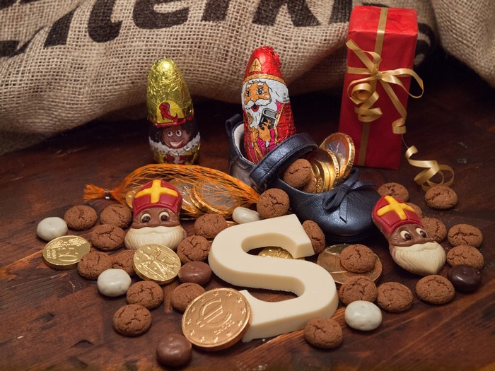 Sinterklaas treats and gifts
