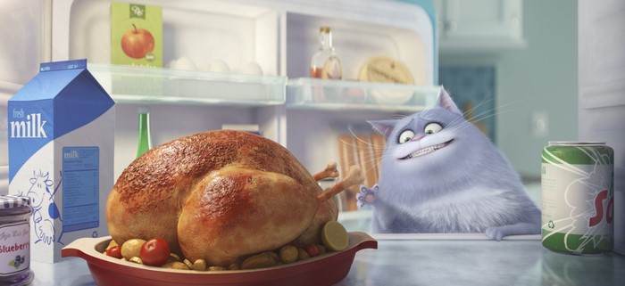 Chloe the Cat from The Secret Life of Pets with a Turkey