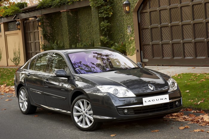 Renault Laguna Sedan