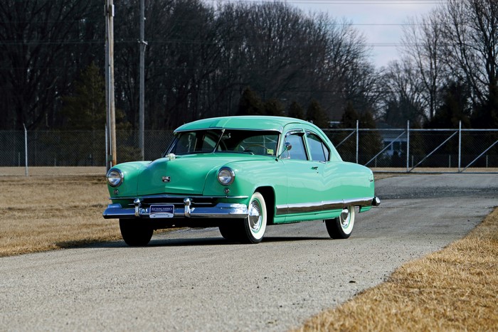 1951 Kaiser DeLuxe 2-door Sedan