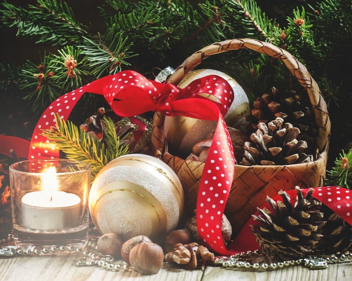 Christmas Decorations with Candle and Pine Cones