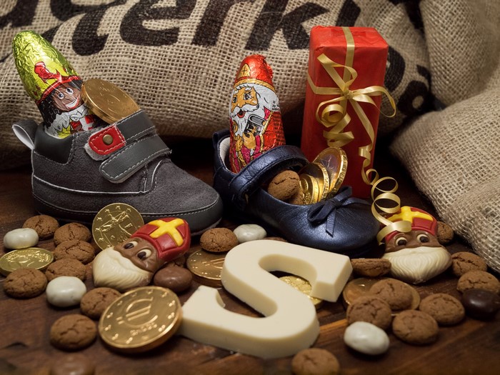 Sinterklaas treats in shoes and gift