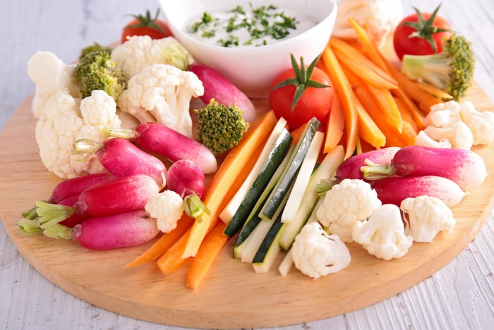 Vegetable platter with dip