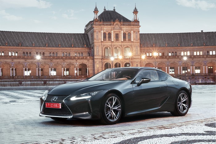 4K 2016 EU-spec Lexus LC 500 Metallic
