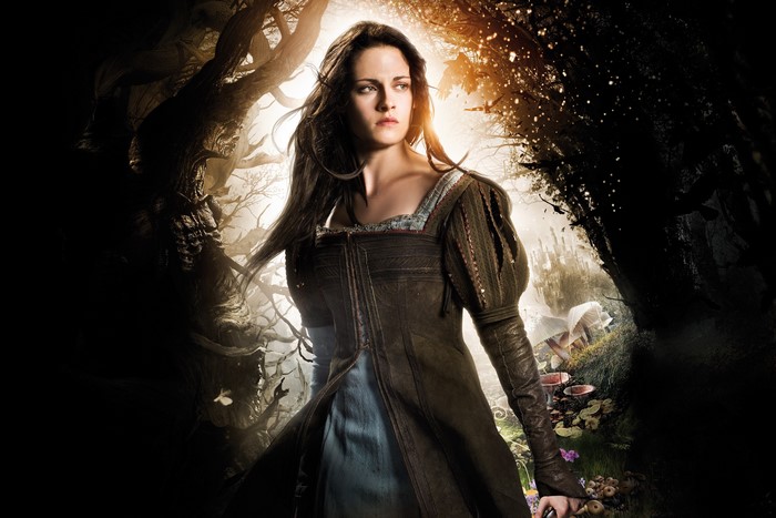 Kristen Stewart as Snow White in Snow White and the Huntsman