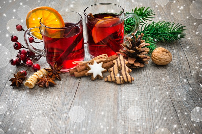 Christmas mulled wine with cookies and pine cones