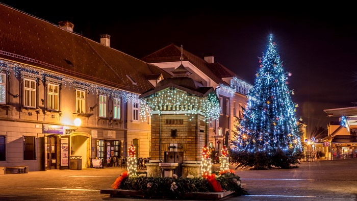 Samobor Christmas Tree and Decorated Square at Night
