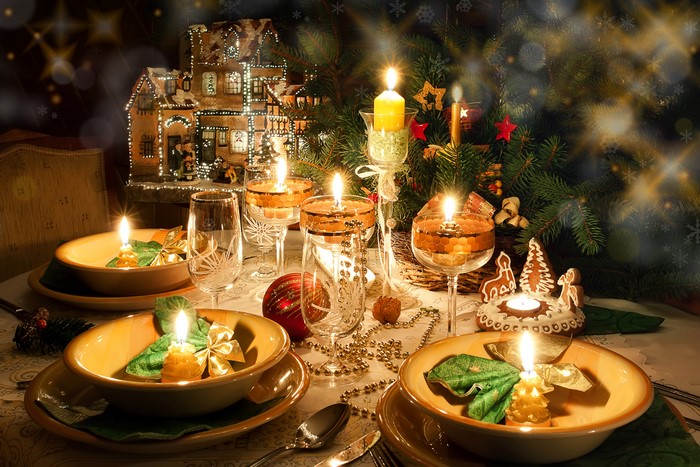 4K Christmas Table Setting with Candles and Gingerbread House