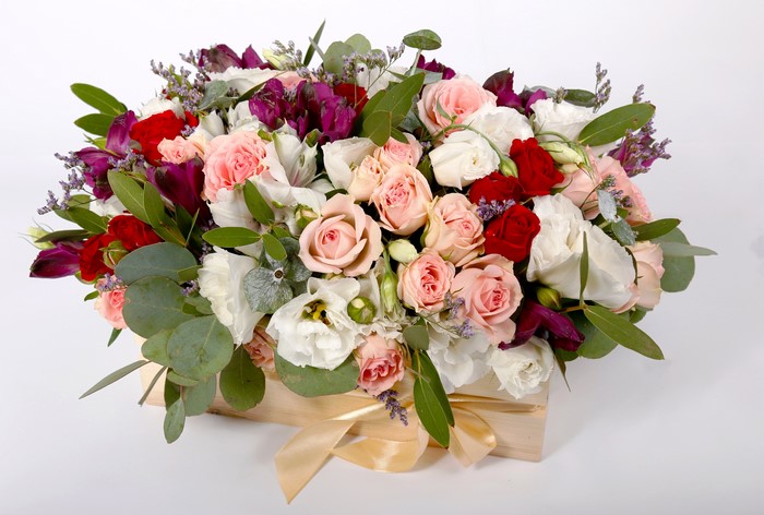 Bouquet of Roses in a Wooden Box