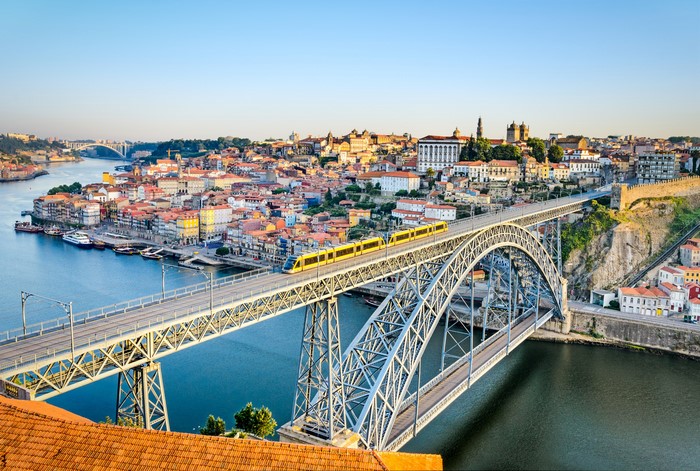 Dom Luís I Bridge and Porto cityscape over the Douro River