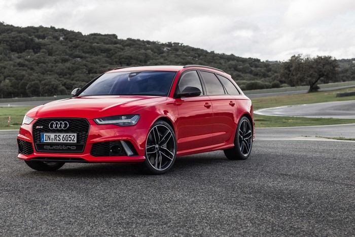 Red Audi RS 6 Avant Estate Car