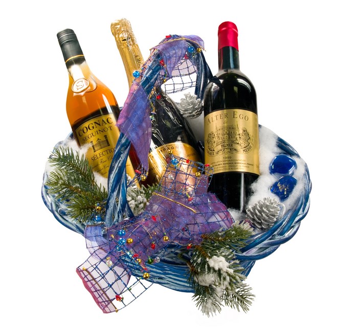 Christmas gift basket with wine and champagne