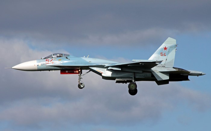 Sukhoi Su-27 fighter jet in flight