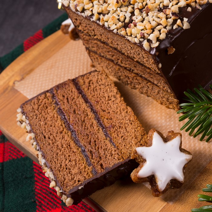 4K Christmas chocolate cake with cookies